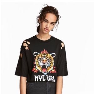 H&M Black Tiger distressed graphic Tee